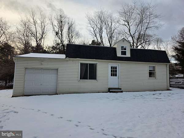 2.3 Acres of Land with Home for Lease in North Potomac, Maryland