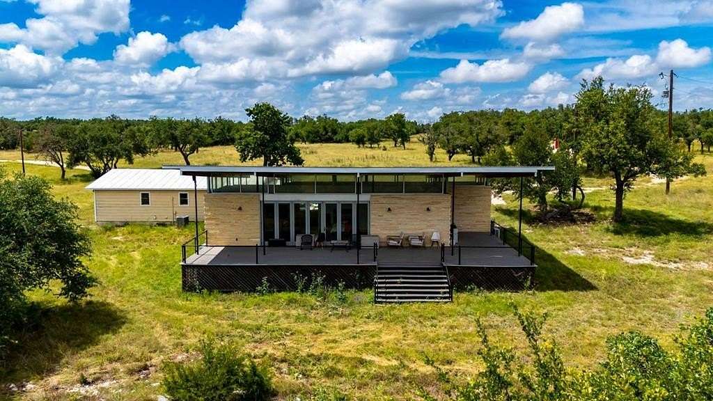 10.4 Acres of Land with Home for Sale in Mountain Home, Texas