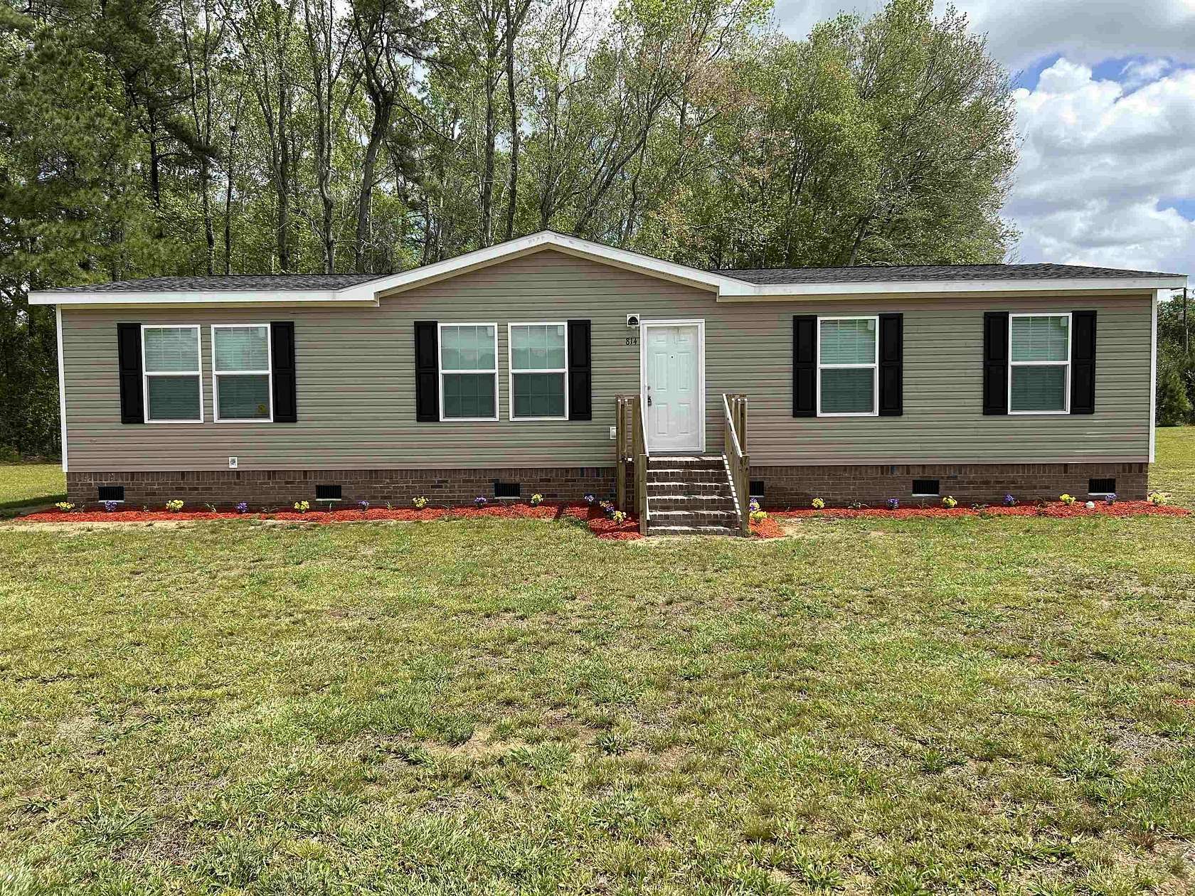 1.75 Acres of Land with Home for Sale in Johnsonville, South Carolina