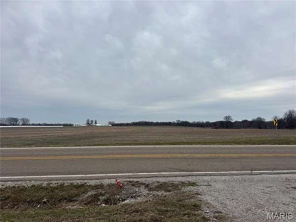 4.37 Acres of Residential Land for Sale in Trenton, Illinois