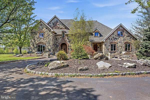 72 Acres of Land with Home for Sale in Effort, Pennsylvania