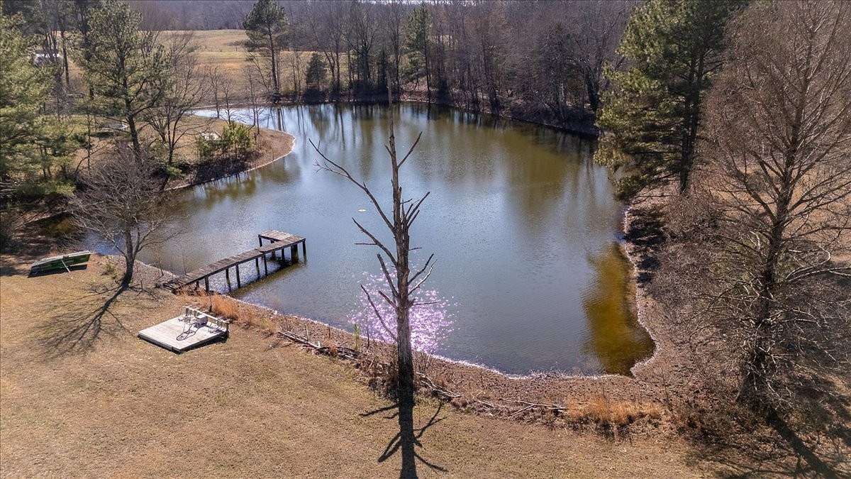 16.4 Acres of Recreational Land with Home for Sale in Lawrenceburg, Tennessee