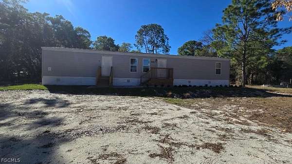 2.23 Acres of Land with Home for Lease in Clewiston, Florida