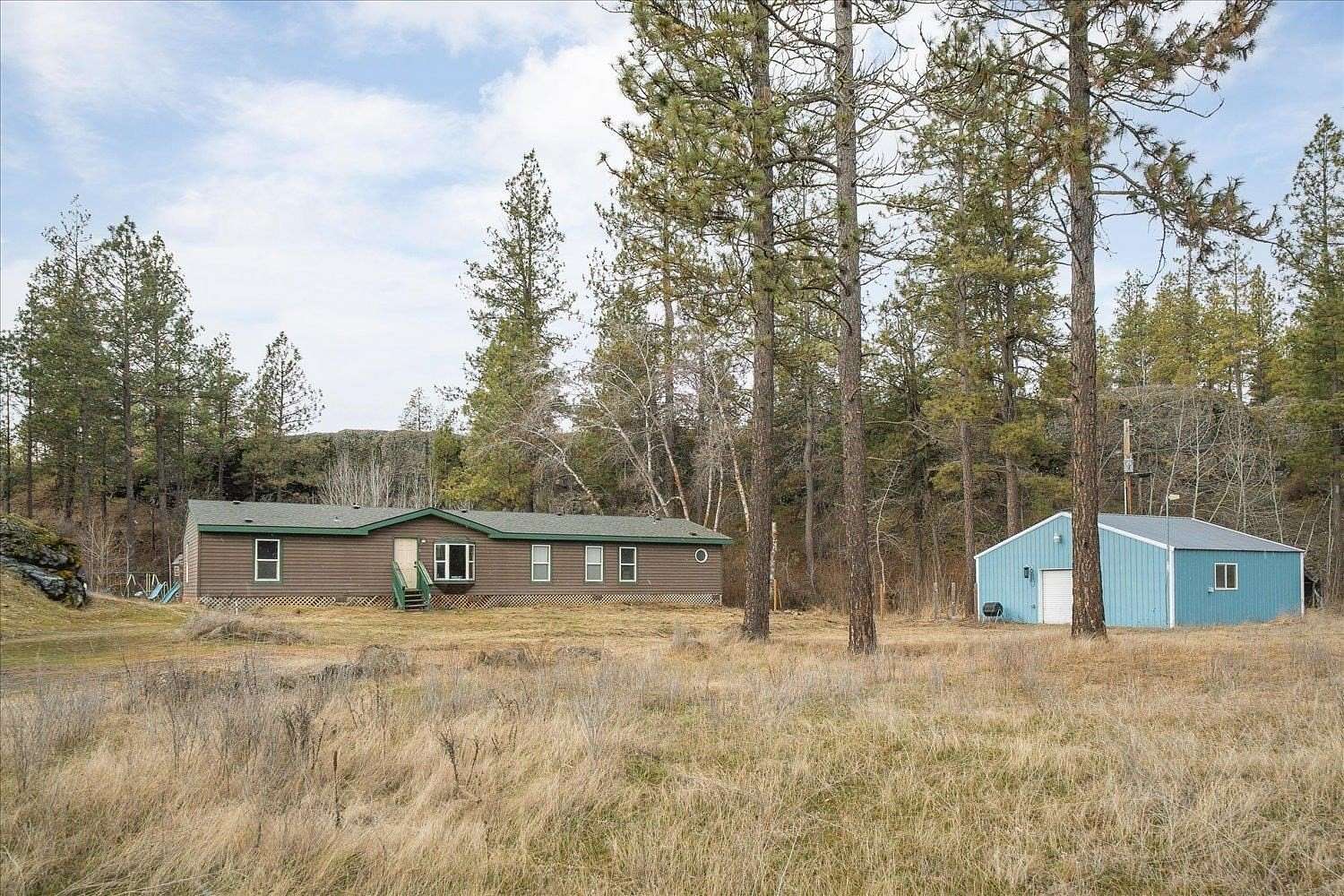 10 Acres of Land with Home for Sale in Cheney, Washington