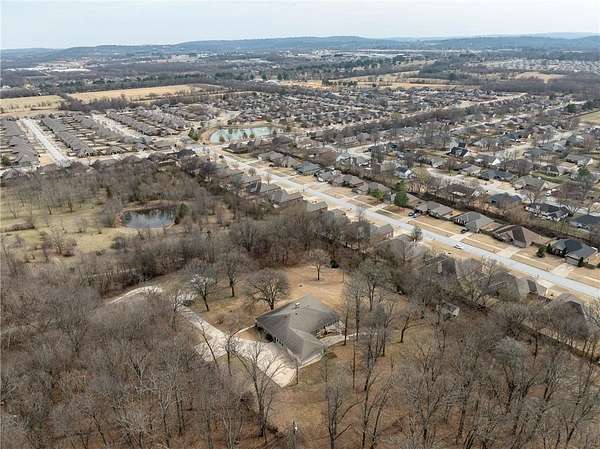 2 Acres of Land with Home for Sale in Fayetteville, Arkansas