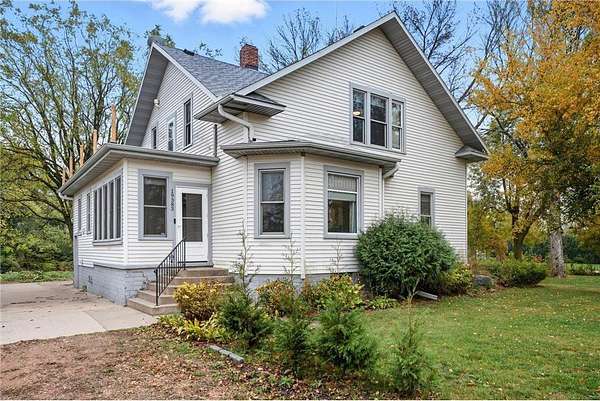 6 Acres of Land with Home for Sale in Winsted Township, Minnesota