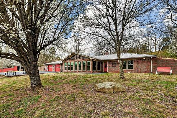 10 Acres of Land with Home for Sale in Taft, Tennessee