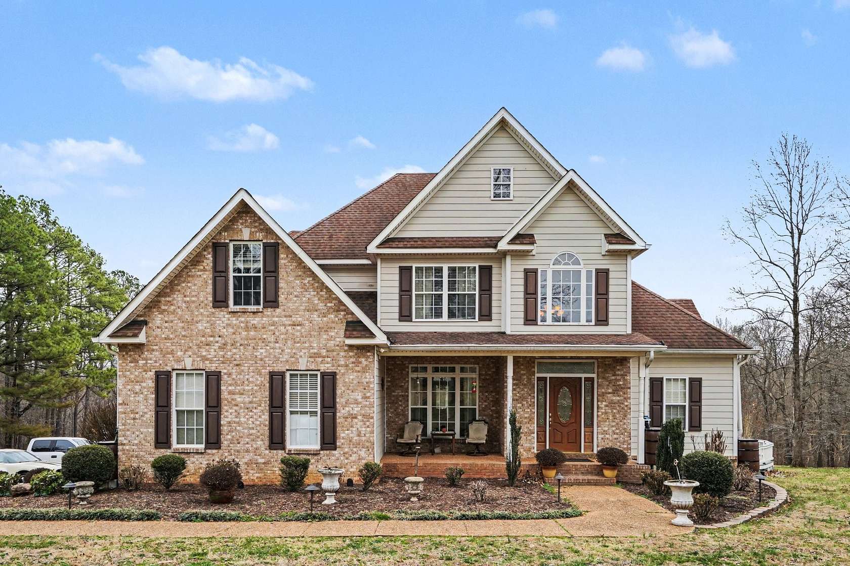 4.77 Acres of Land with Home for Sale in Ashland City, Tennessee