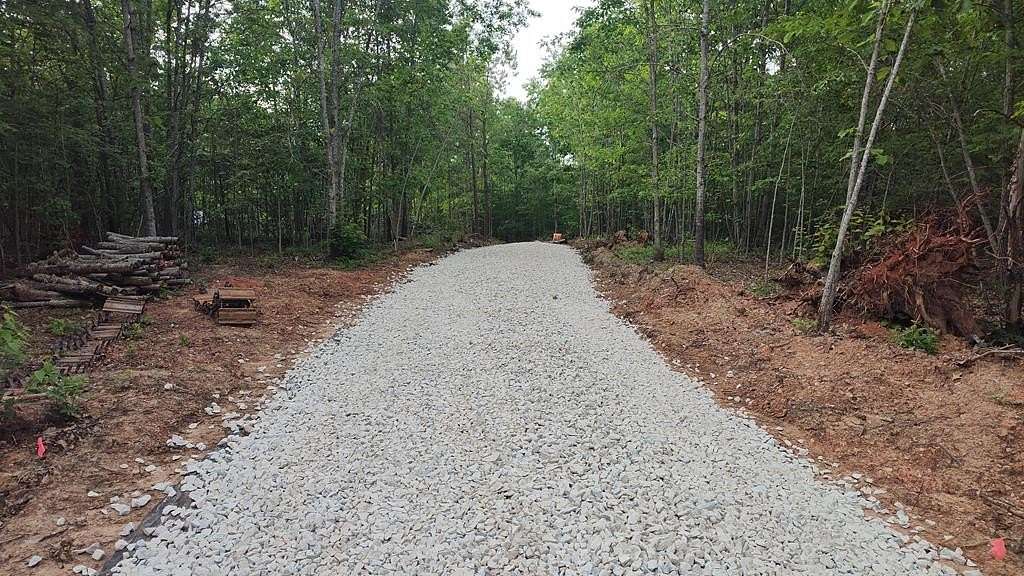 10.5 Acres of Land for Sale in Appomattox, Virginia