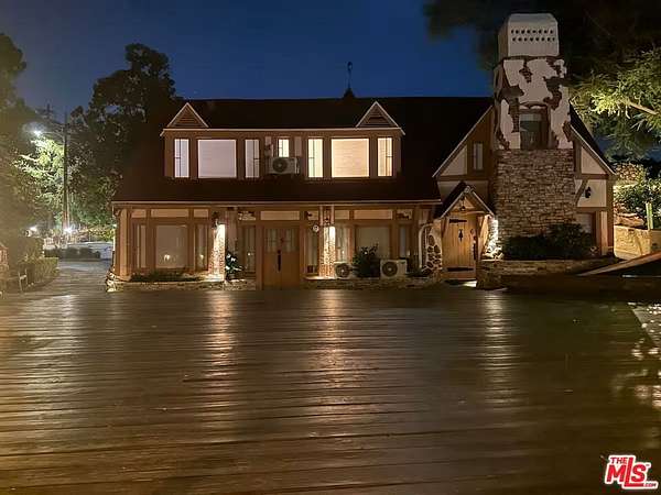 3.64 Acres of Land with Home for Sale in Newhall, California