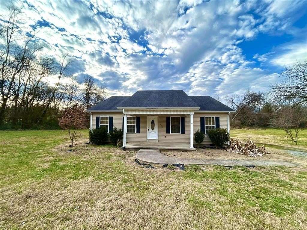 6 Acres of Land with Home for Sale in Franklin, Kentucky