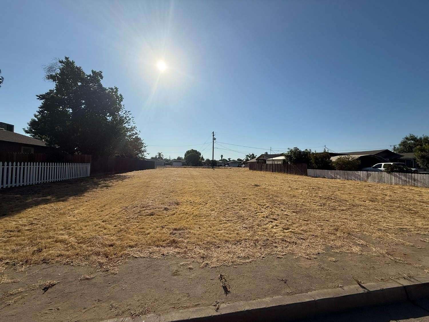 0.27 Acres of Residential Land for Sale in Dinuba, California