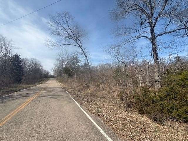 5.55 Acres of Land for Sale in Clifton, Tennessee