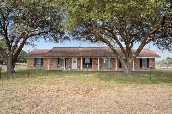 13 Acres of Land with Home for Sale in Lovelady, Texas