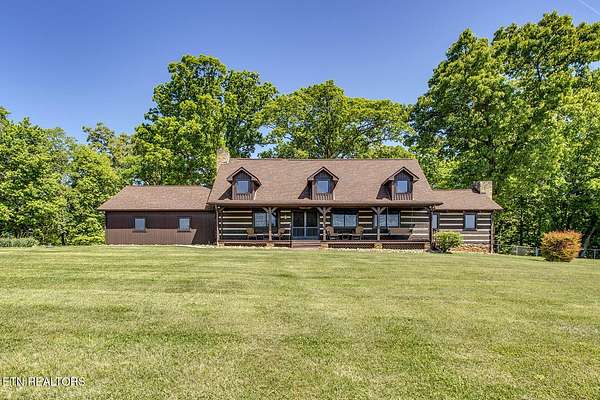 34 Acres of Land with Home for Sale in Dandridge, Tennessee