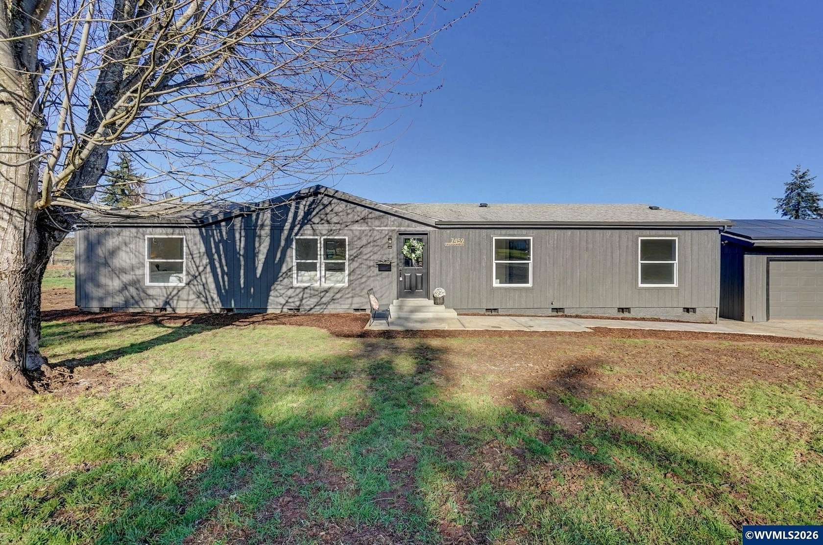 1.5 Acres of Land with Home for Sale in Salem, Oregon