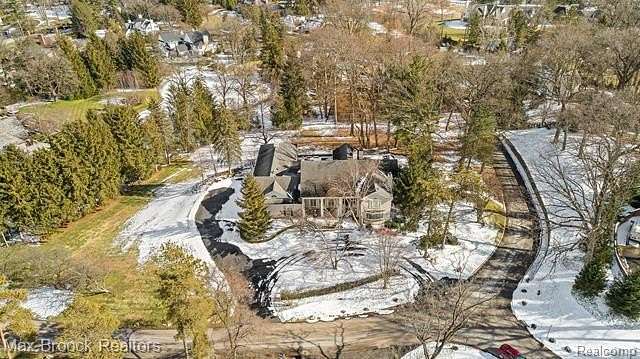1.69 Acres of Land with Home for Sale in Bloomfield Hills, Michigan