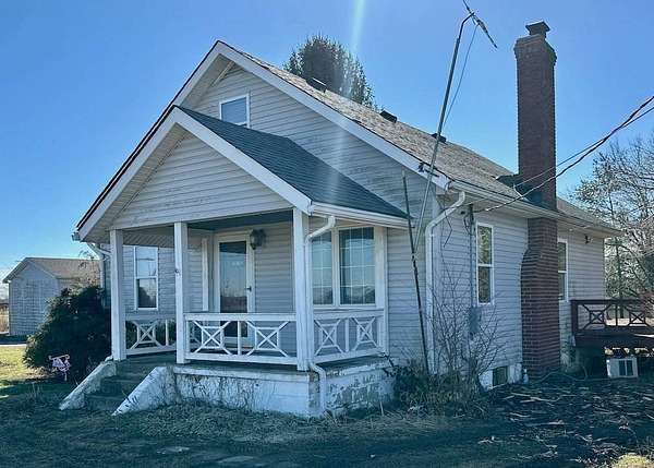 1.87 Acres of Land with Home for Sale in Hillsboro, Ohio