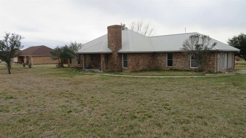 1.56 Acres of Land with Home for Sale in Maypearl, Texas