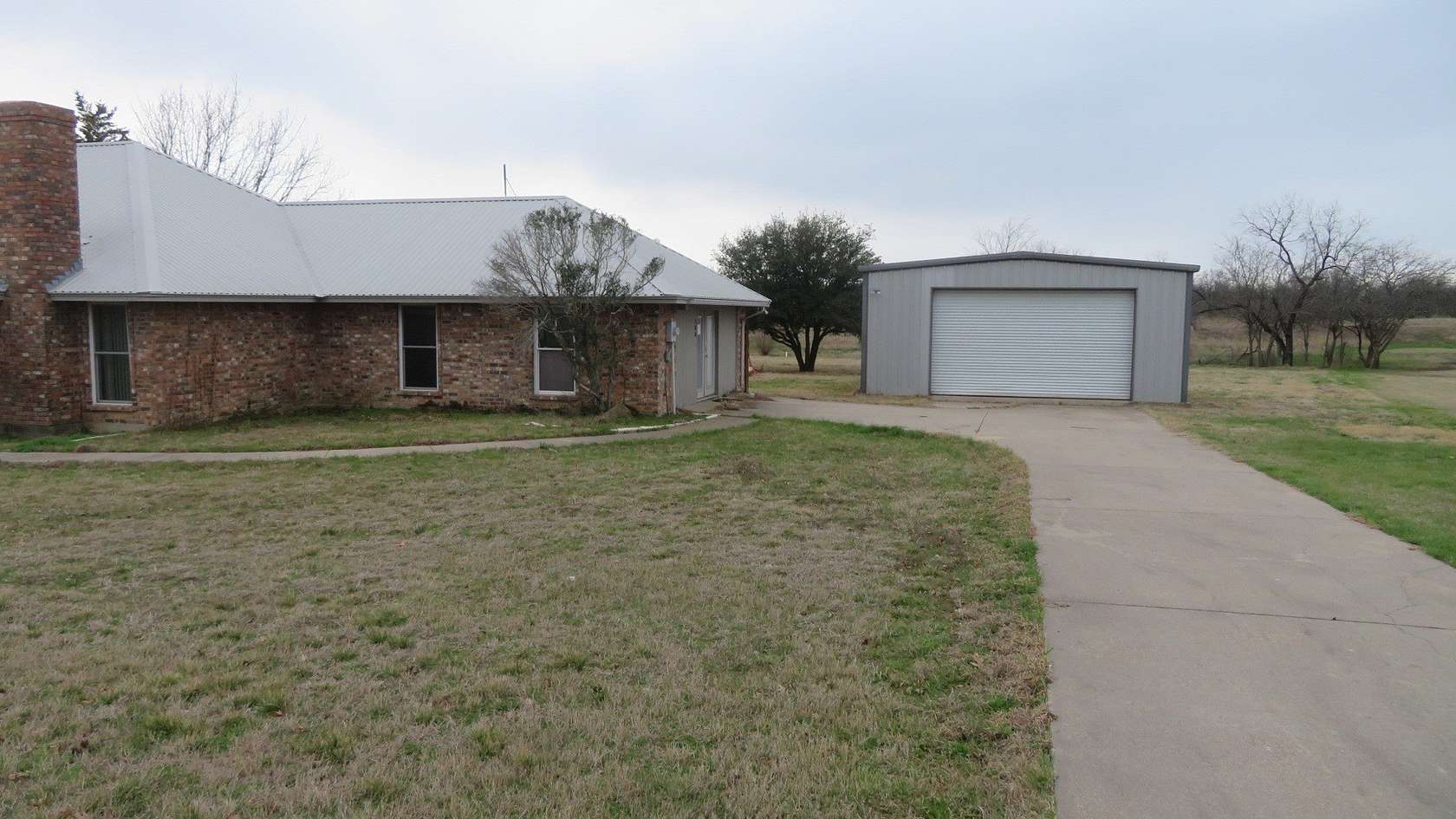 1.56 Acres of Land with Home for Sale in Maypearl, Texas