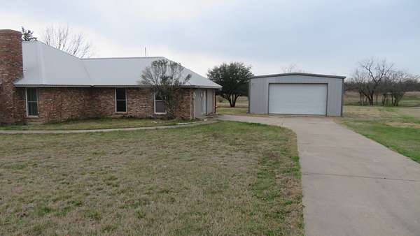 1.56 Acres of Land with Home for Sale in Maypearl, Texas