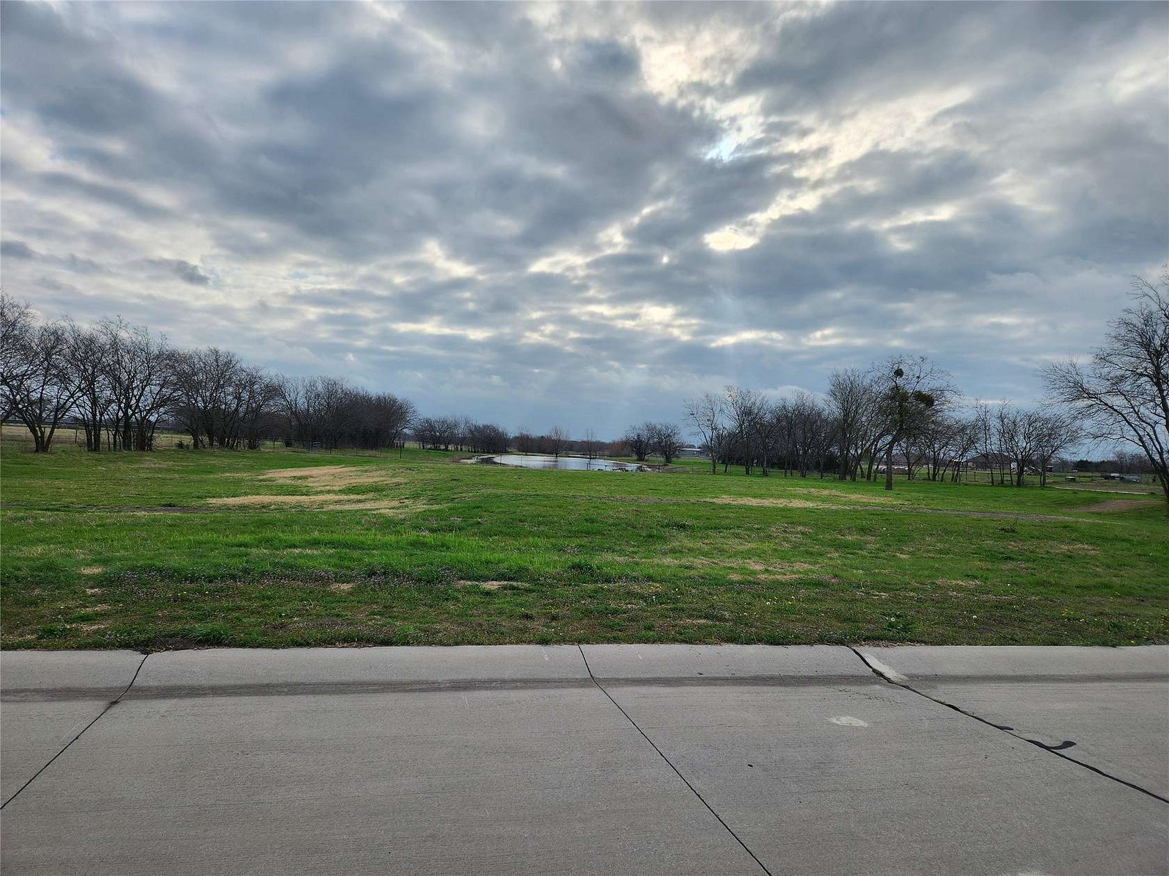 1 Acre of Residential Land for Sale in Caddo Mills, Texas