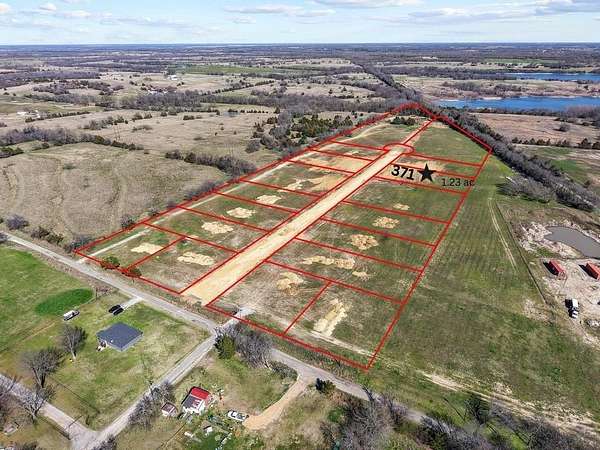 1.23 Acres of Residential Land for Sale in Wolfe City, Texas