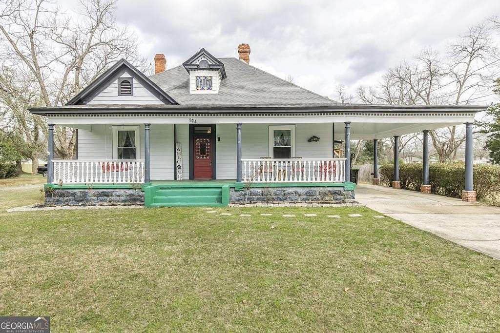 2.6 Acres of Land with Home for Sale in Byron, Georgia