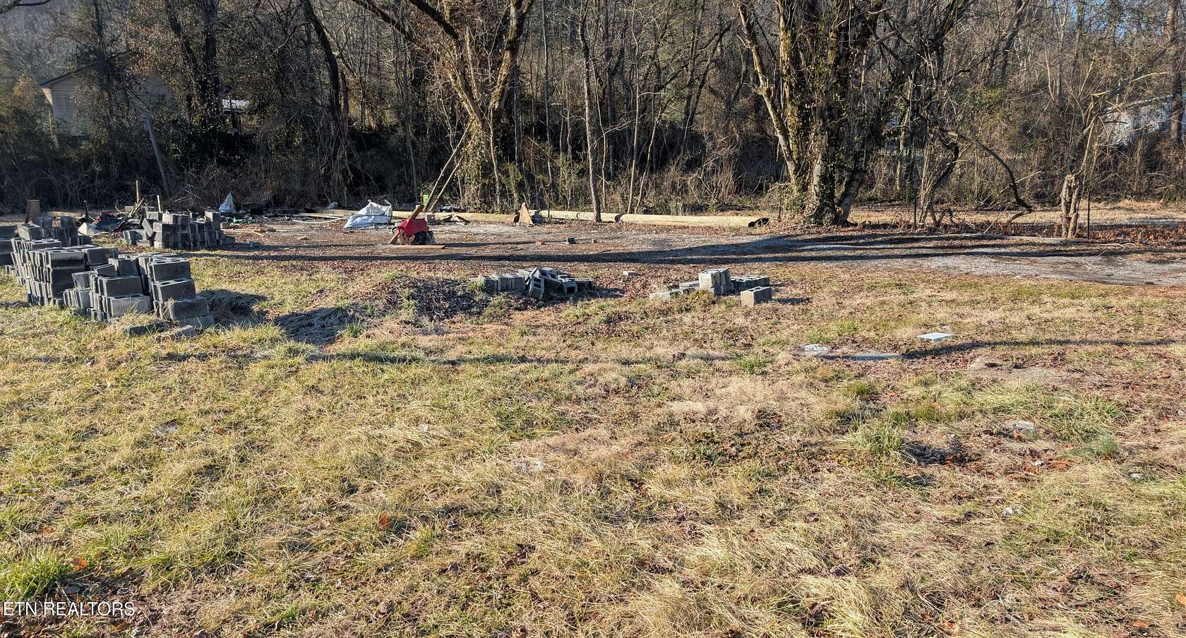 0.3 Acres of Land for Sale in Middlesboro, Kentucky