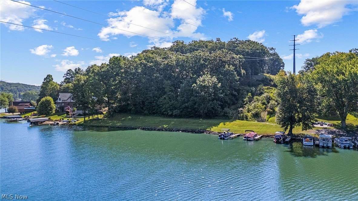 1 Acre of Land for Sale in Malvern, Ohio