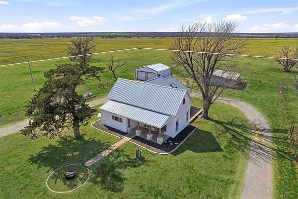 6.89 Acres of Land with Home for Sale in Sayre, Oklahoma
