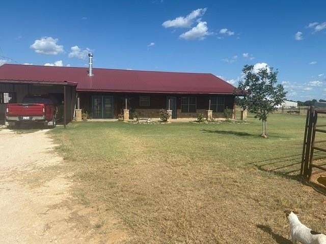 6 Acres of Improved Land for Sale in Stephenville, Texas