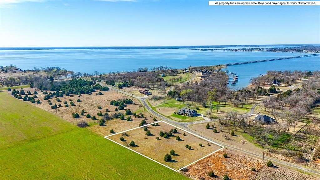 1.5 Acres of Land for Sale in Kerens, Texas