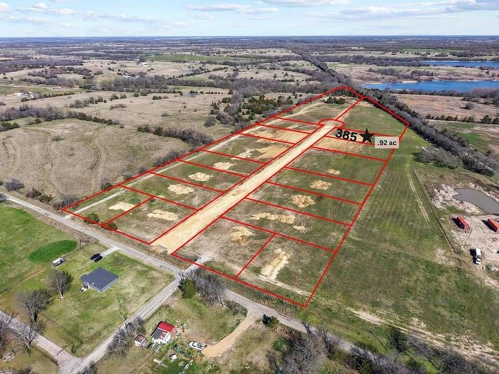 0.92 Acres of Residential Land for Sale in Wolfe City, Texas
