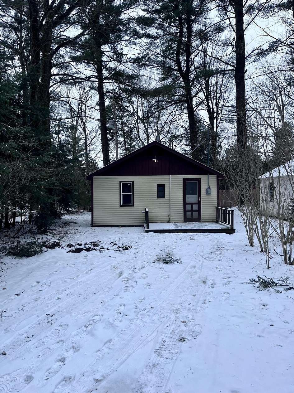 1 Acre of Land with Home for Sale in Newaygo, Michigan