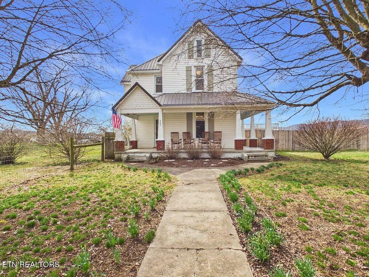 2.6 Acres of Land with Home for Sale in Speedwell, Tennessee