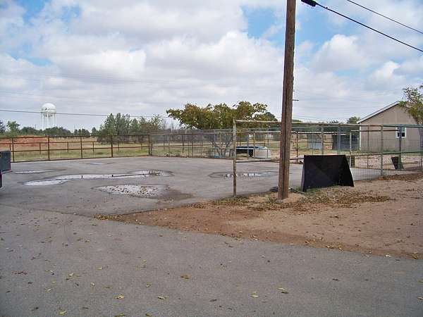 1.72 Acres of Improved Mixed-Use Land for Sale in Andrews, Texas