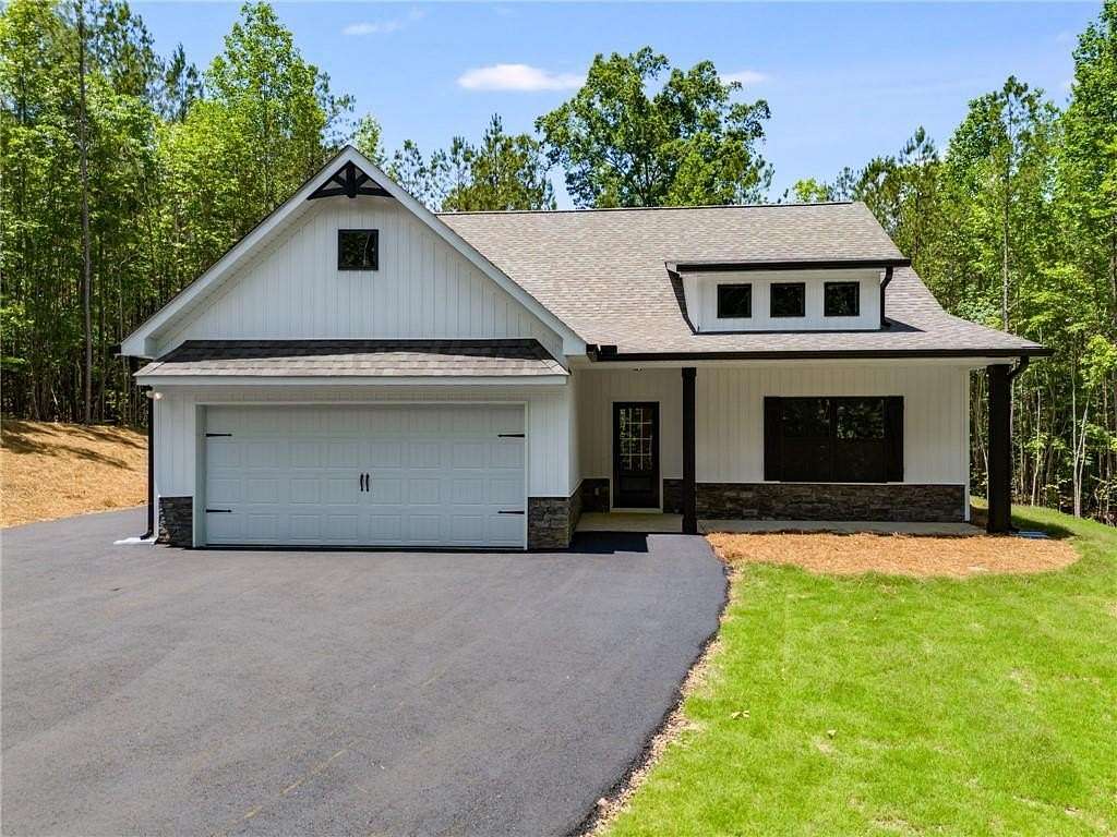 3 Acres of Land with Home for Sale in Silver Creek, Georgia