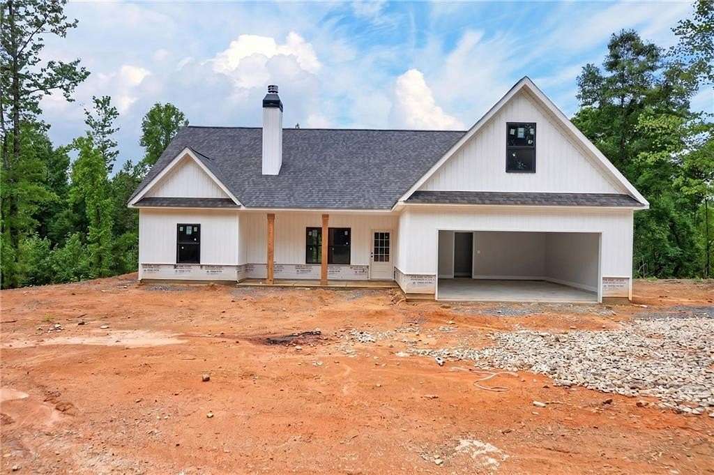 3 Acres of Land with Home for Sale in Silver Creek, Georgia