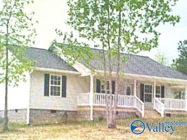 13.4 Acres of Land with Home for Sale in Henagar, Alabama