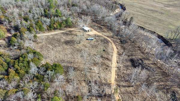 275 Acres of Land for Sale in Melbourne, Arkansas