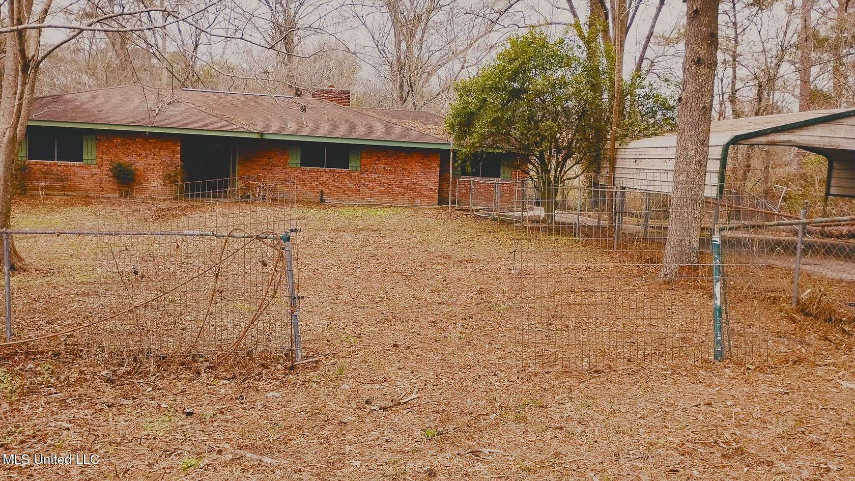 60 Acres of Agricultural Land with Home for Sale in Carriere, Mississippi