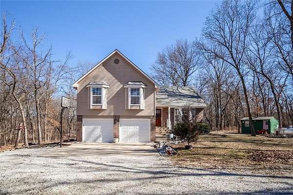 4 Acres of Land with Home for Sale in Bates City, Missouri