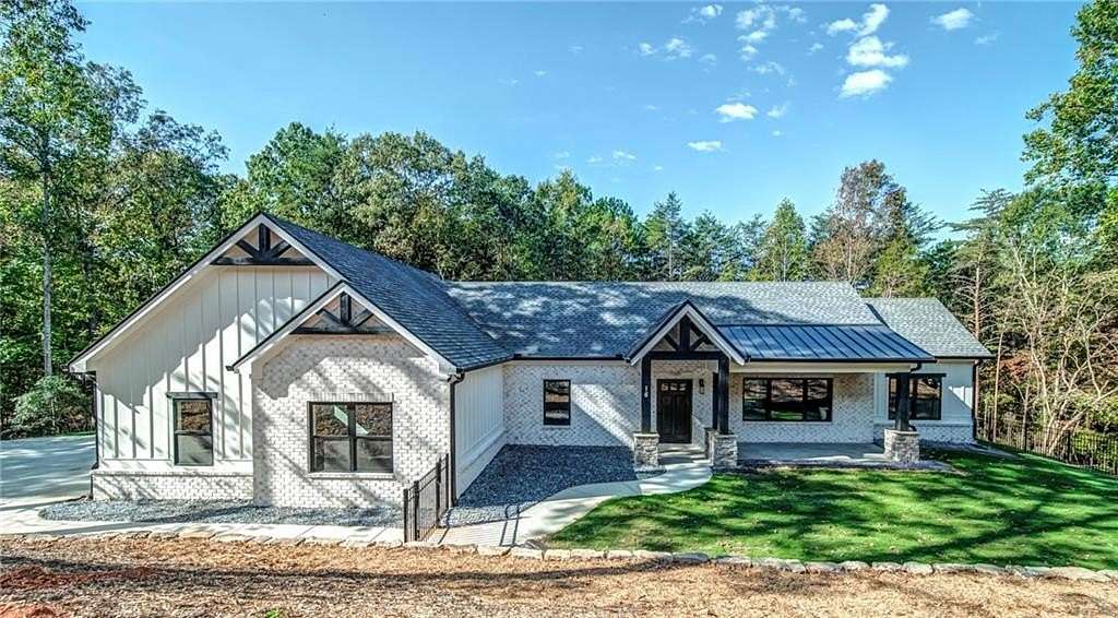 5 Acres of Land with Home for Sale in Fairmount, Georgia