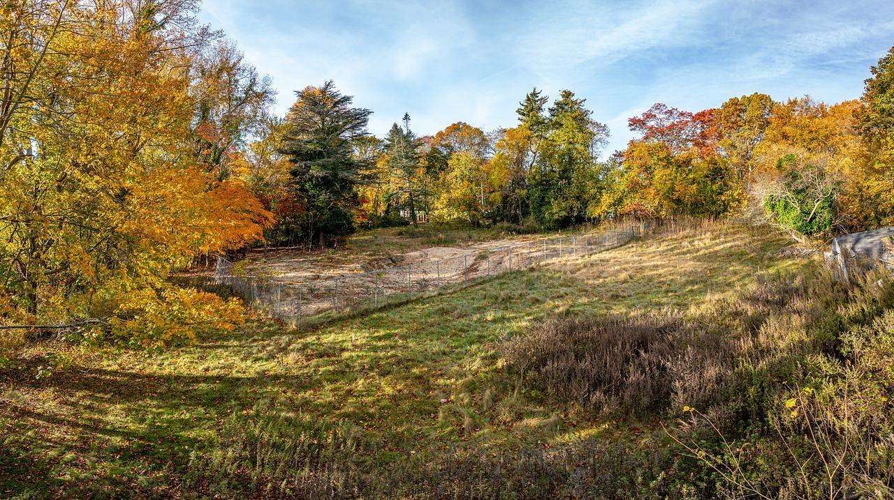 1.2 Acres of Residential Land for Sale in Sayville, New York