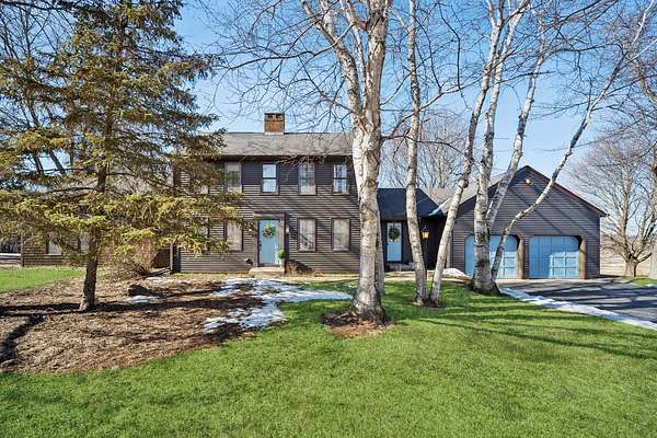 5 Acres of Land with Home for Sale in Belvidere, Illinois