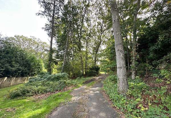 1.2 Acres of Land for Sale in Woodbury, New York