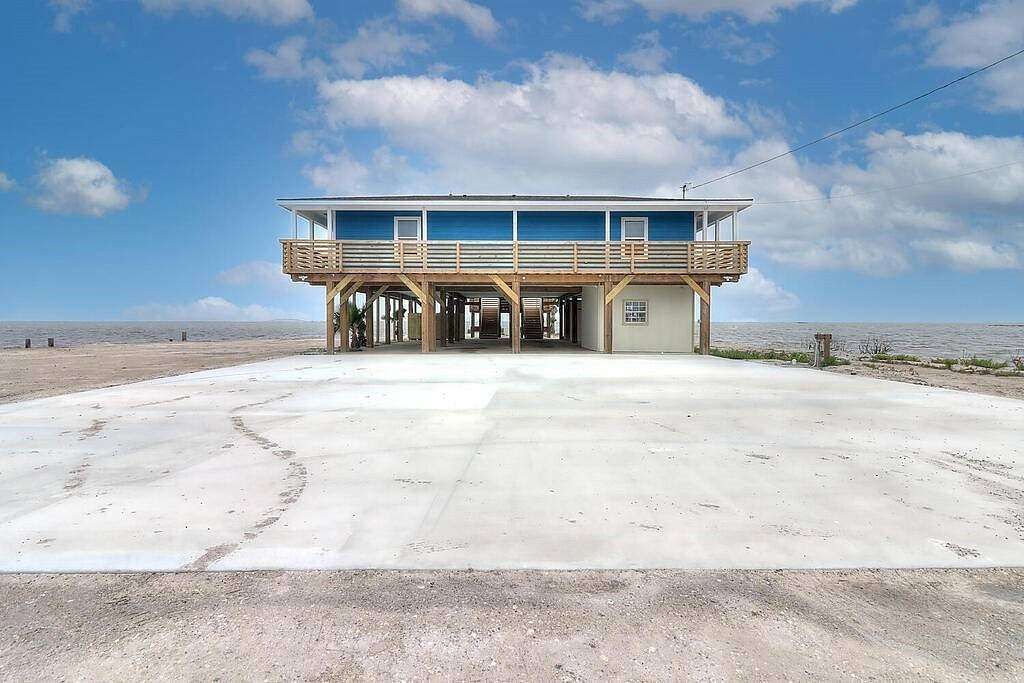 1.6 Acres of Land with Home for Lease in Corpus Christi, Texas