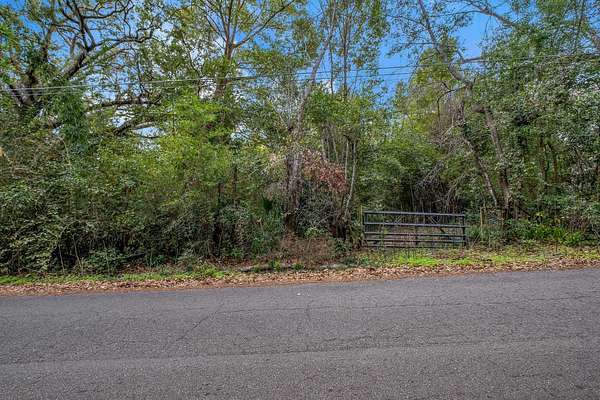 1.15 Acres of Residential Land for Sale in Tallahassee, Florida