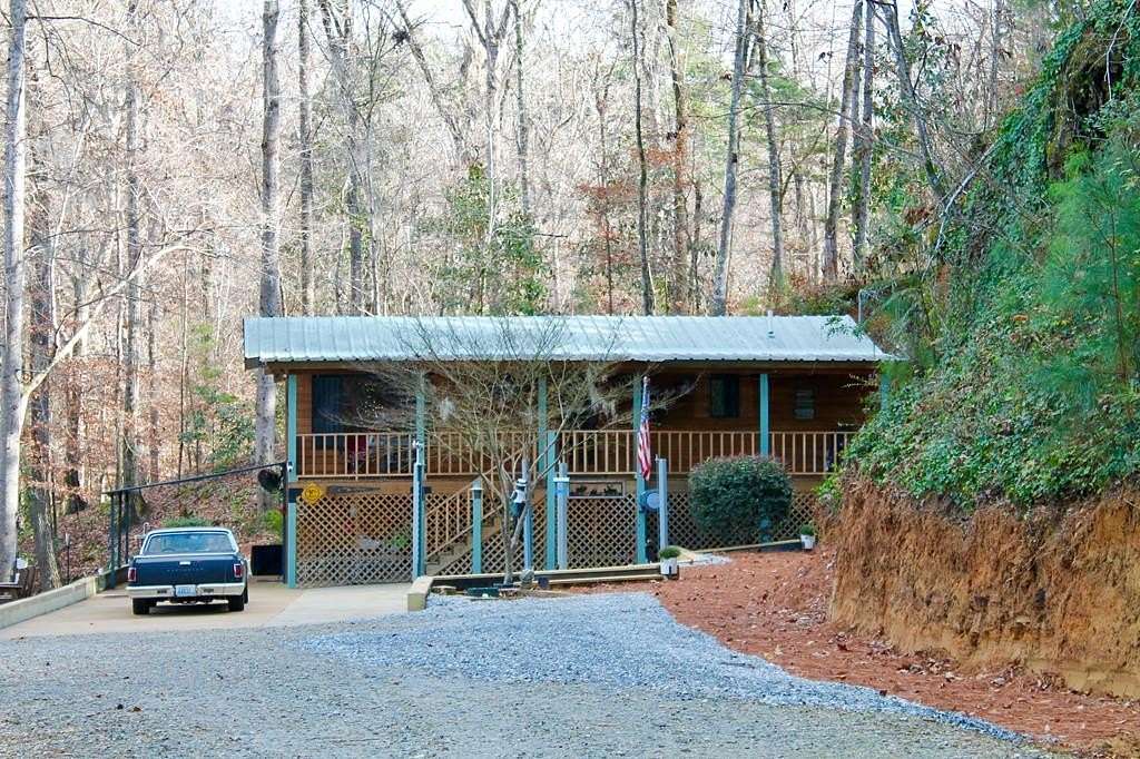 2 Acres of Land with Home for Sale in Georgetown, Georgia